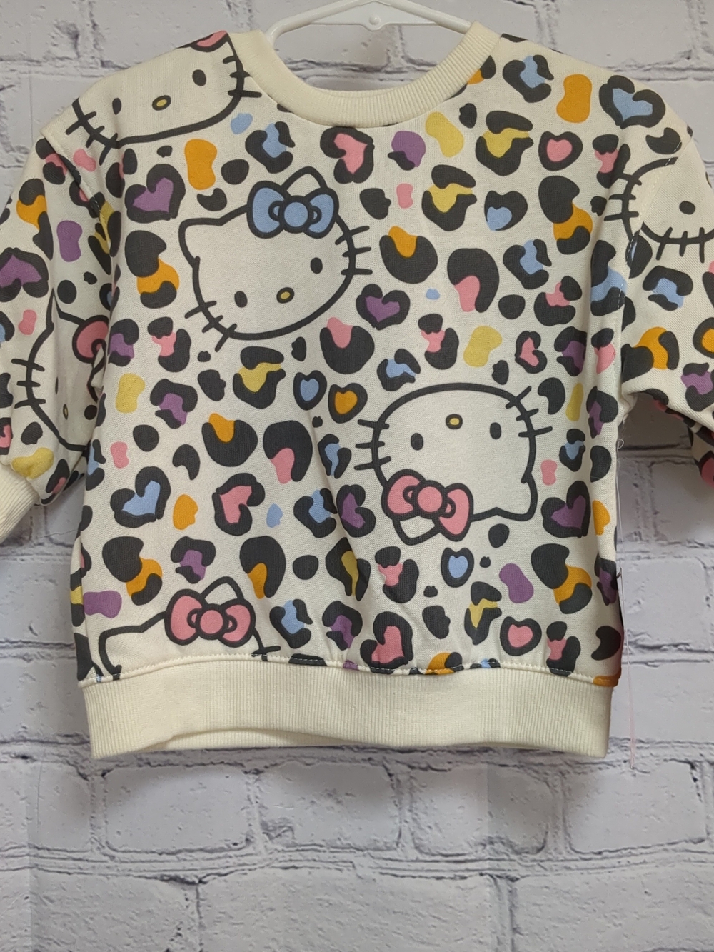 Hello Kitty Cream Sweatshirt with Multicolor Leopard Hearts